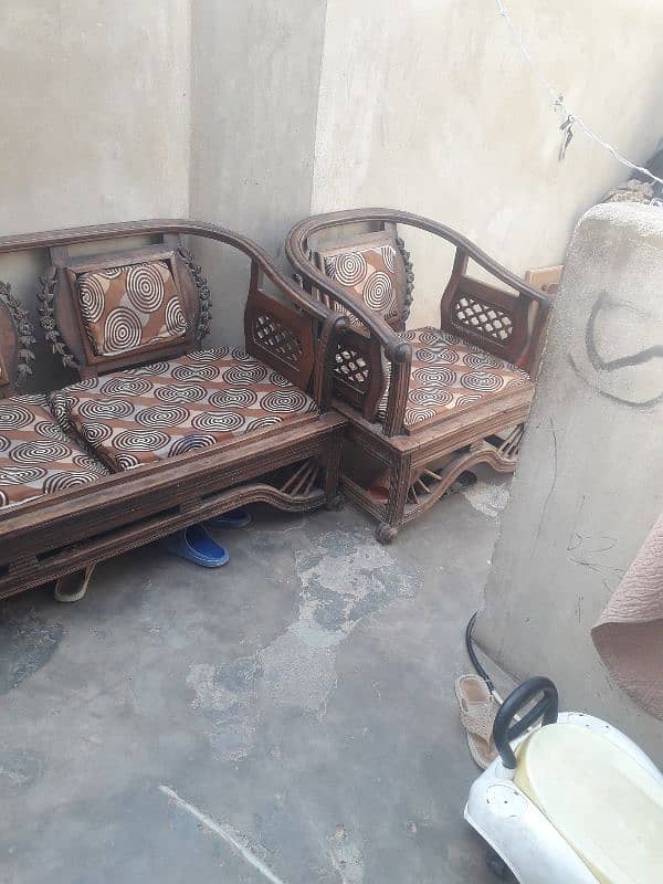 5 seater Sheesham wood 3