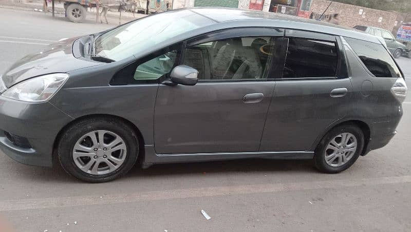 Honda Fit Shuttle 2012/2016(Full Option) 5