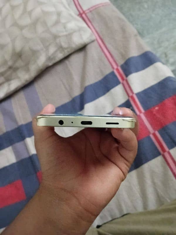 Samsung A06 4