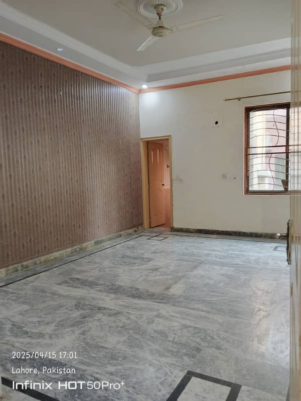 12 Marla Upper Portion For Rent J3 Johar Town 2