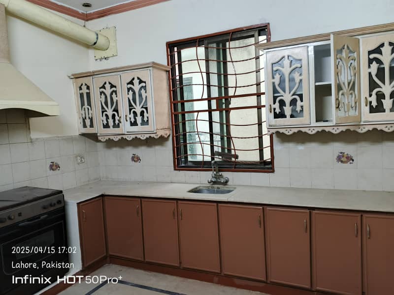 12 Marla Upper Portion For Rent J3 Johar Town 8