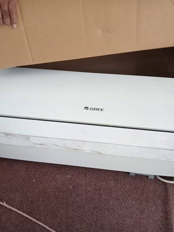 Gree 1.5 tun inverter Ac 2