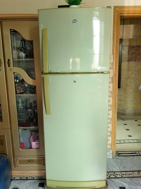 medium size fridge 5