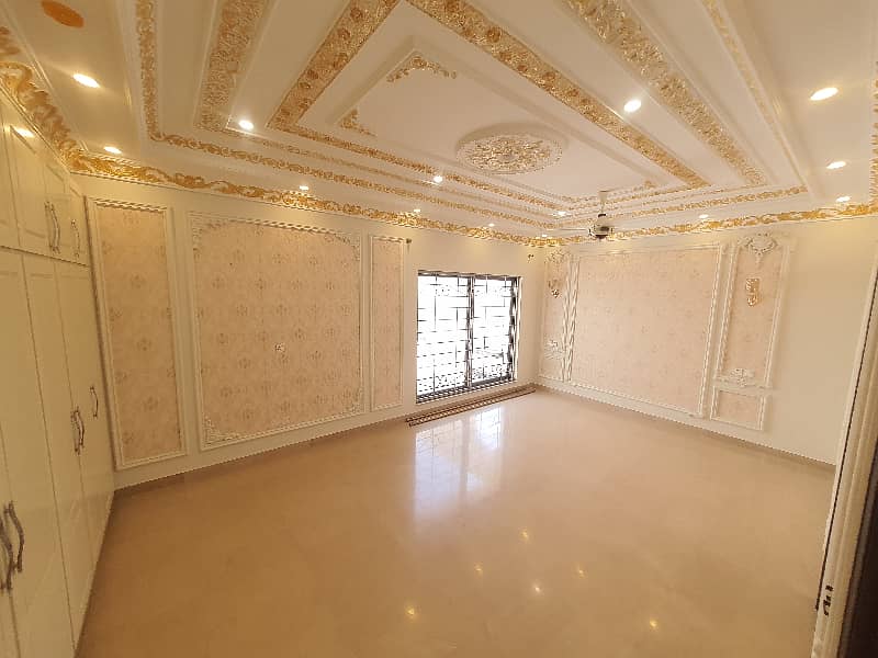 ORIGNAL PICTURES LOWER LOCKED 27 MARLA UPPER PORTION WITH DRAWING AND DINNING ROOM 10