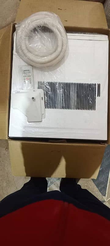 Window inverter AC and mobile portable AC 4