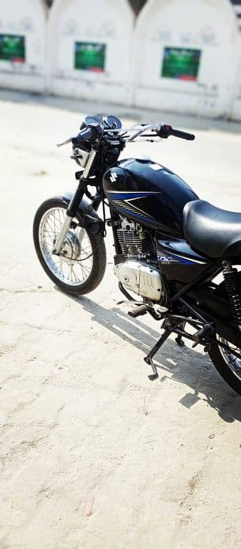 2013/14 Suzuki Gs 150 Power full Tourist Bike. 2