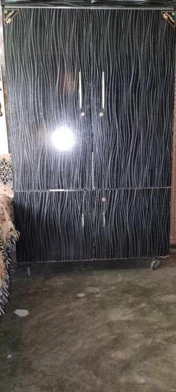 wooden almari 0