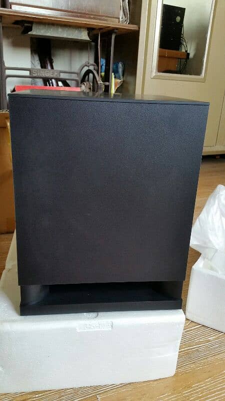 passive sub woofer. 3