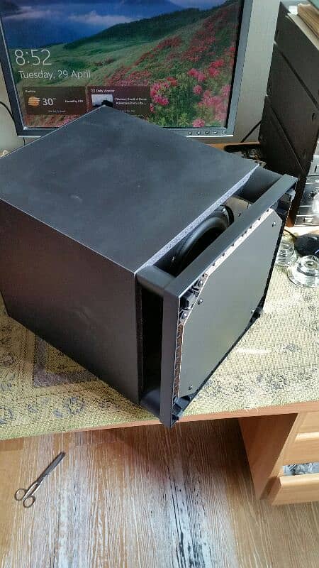 passive sub woofer. 4
