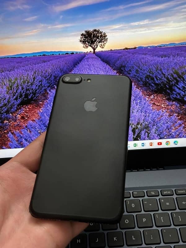 i phone 7+ 256gb PTA approved 1