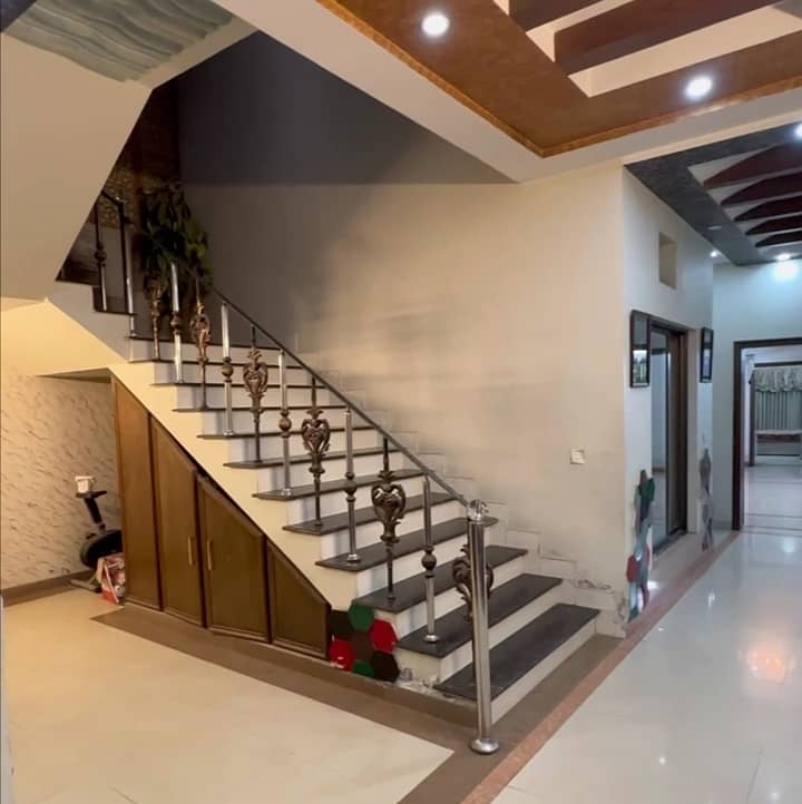 23 Marla House Ideally Situated In Johar Town Phase 1 - Block D 2