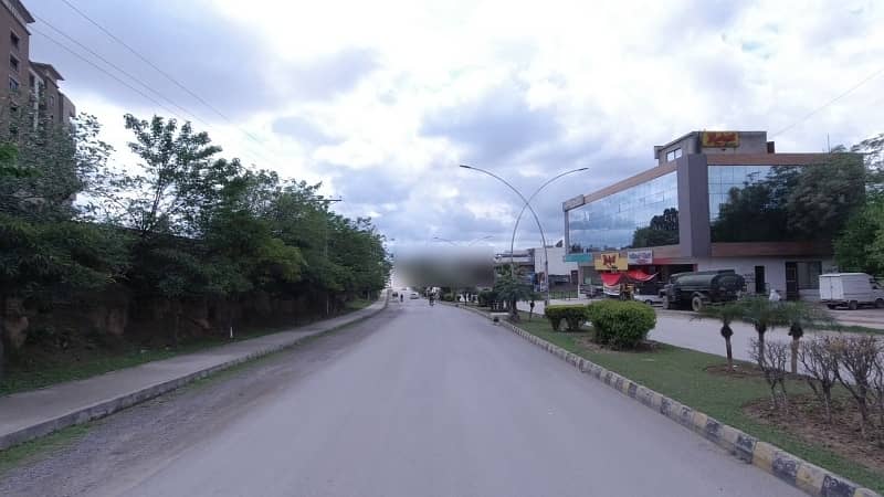 Centrally Located Residential Plot For sale In G-15/1 Available 2