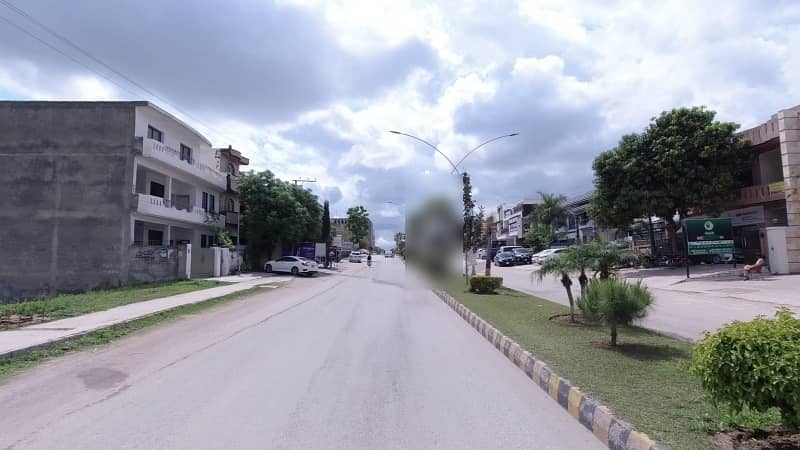 Centrally Located Residential Plot For sale In G-15/1 Available 9