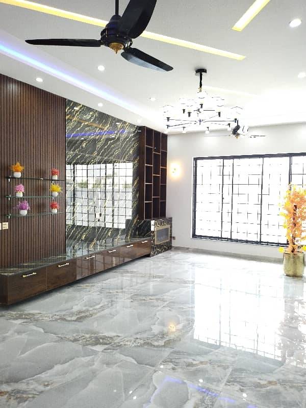 1 Kanal Luxury Brand New House For Rent in Bahria Town Lahore 10