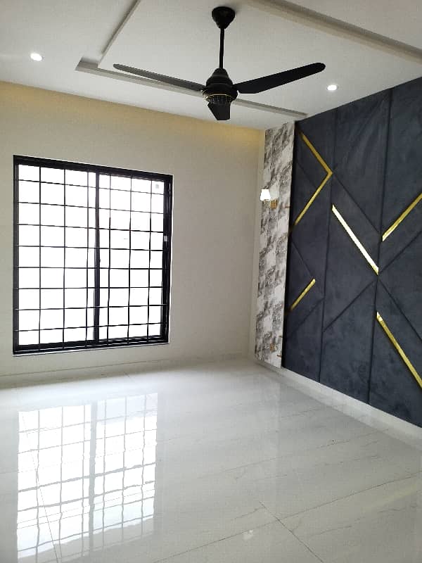 1 Kanal Luxury Brand New House For Rent in Bahria Town Lahore 14