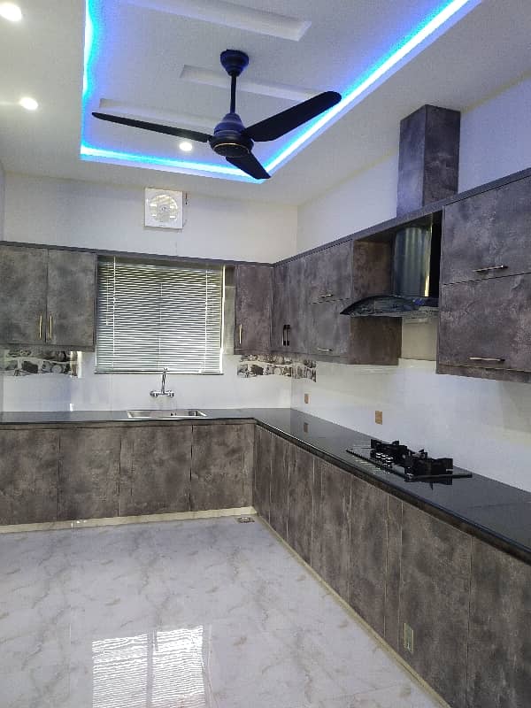 1 Kanal Luxury Brand New House For Rent in Bahria Town Lahore 44