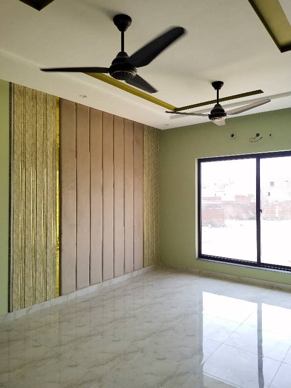 1 Kanal Luxury Brand New House For Rent in Bahria Town Lahore 47