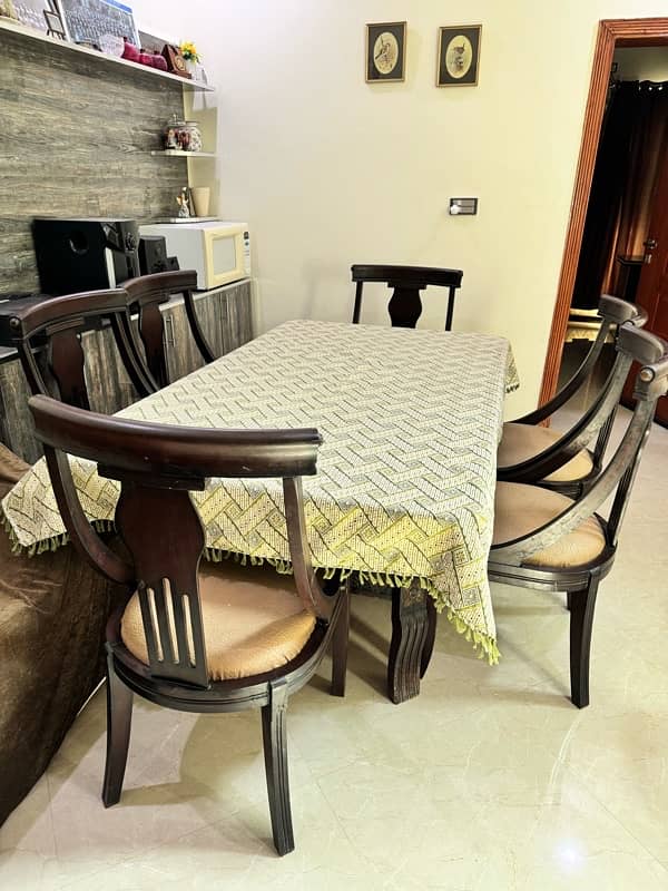 6 Seater DINING TABLE 0