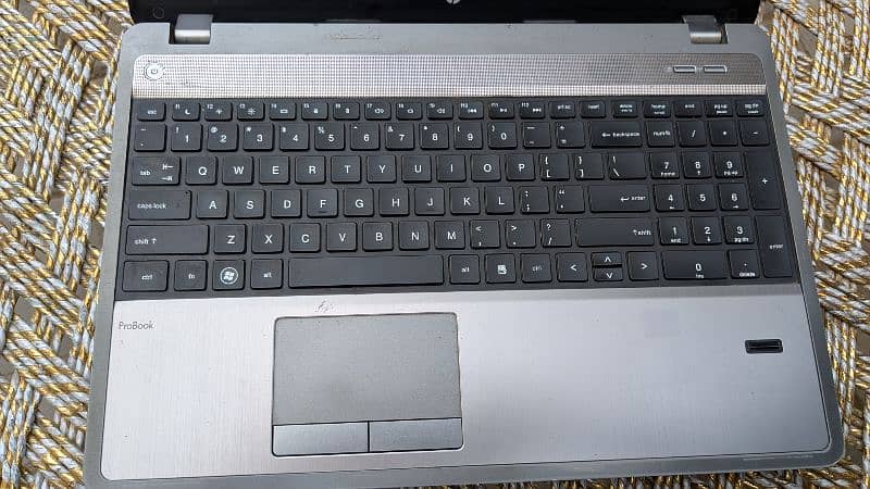 HP LAPTOP i3 3RD GENERATION 2