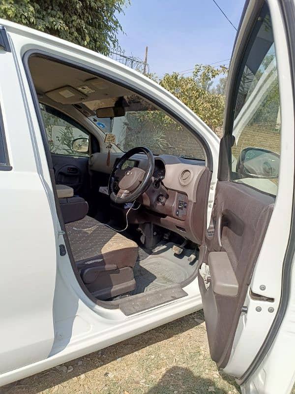 Toyota Passo 2014/2016 4