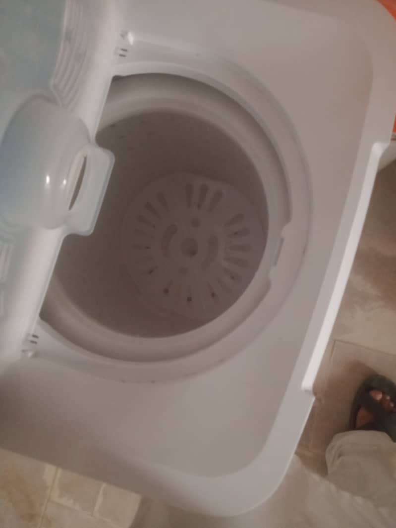 Dawlance spin dryer 1