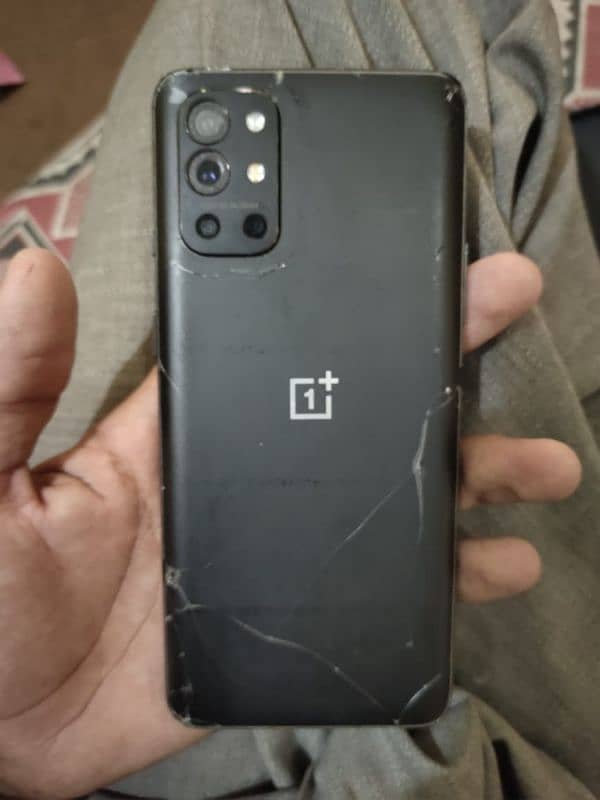 OnePlus 9r 1