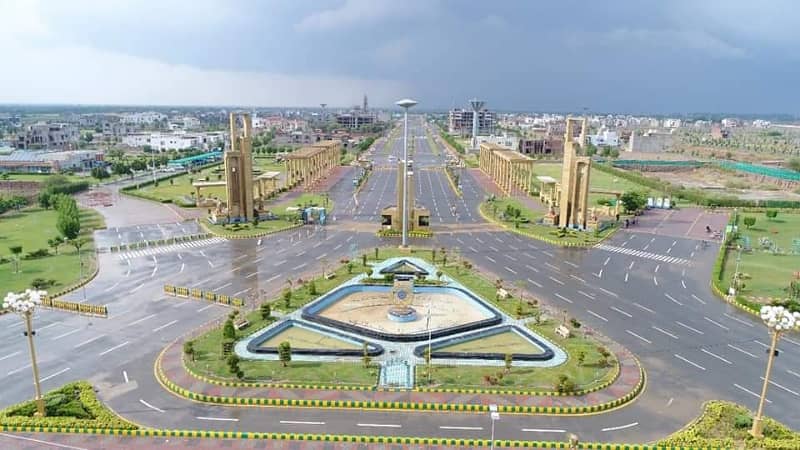 Royal Orchard 10 Marla corner Plot for sale ideal location 2
