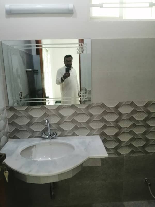 10 Marla House Is Available For Rent On Top Location Of Wapda Town Phase 1, Lahore 8