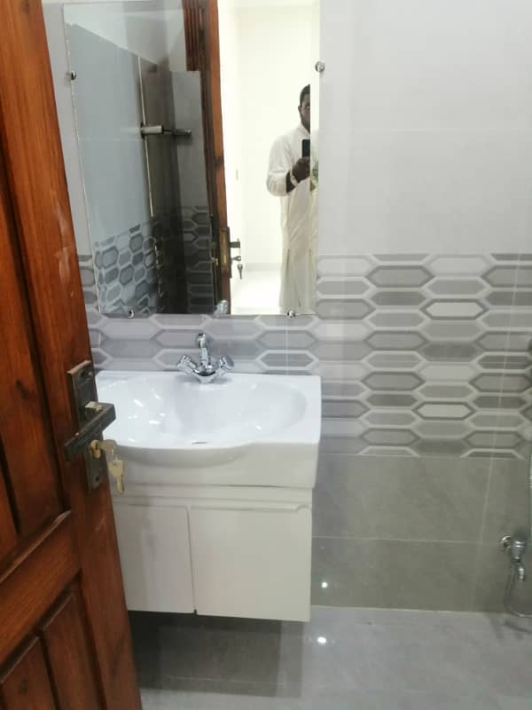 10 Marla House Is Available For Rent On Top Location Of Wapda Town Phase 1, Lahore 12