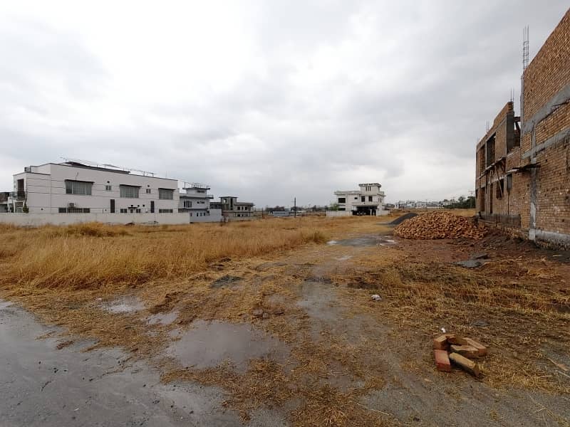 AWT - Block H Residential Plot Sized 10 Marla Is Available 11