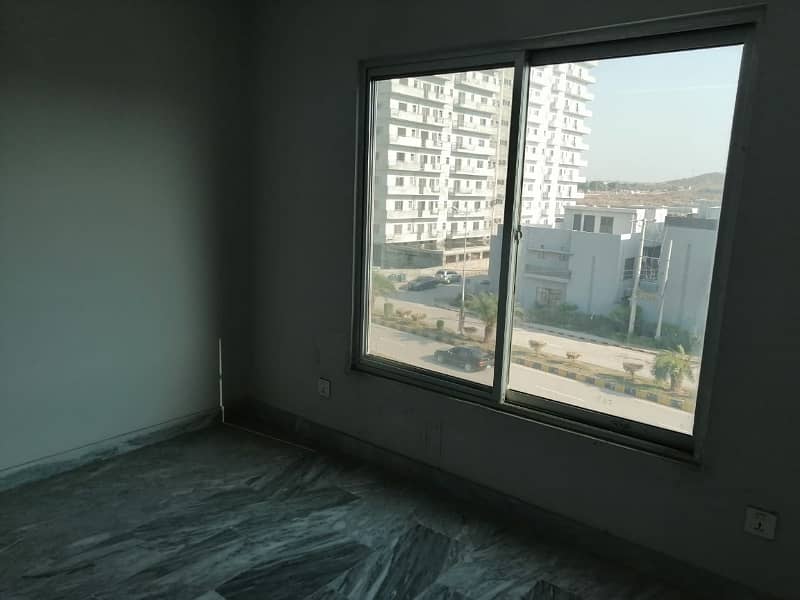 450 Square Feet Flat Situated In Margalla View Housing Society For rent 1