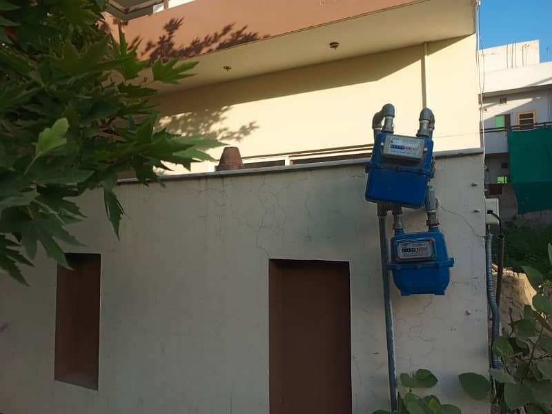 2100 Square Feet Lower Portion Is Available For rent In Margalla View Society - Block D 17