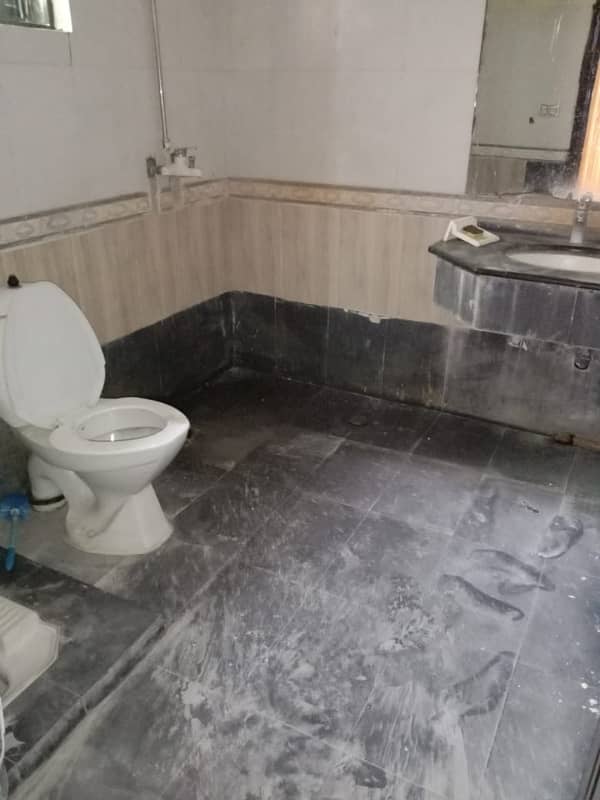 12 Marla Upper Portion For Rent 2 Bedroom Attach Washroom 7