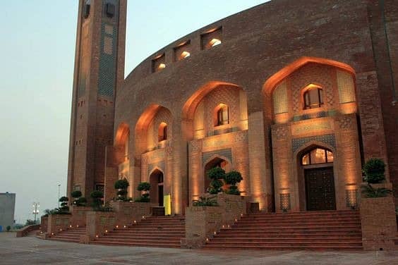 A 10 Marla Residential Plot Is Up For Grabs In Bahria Town 0