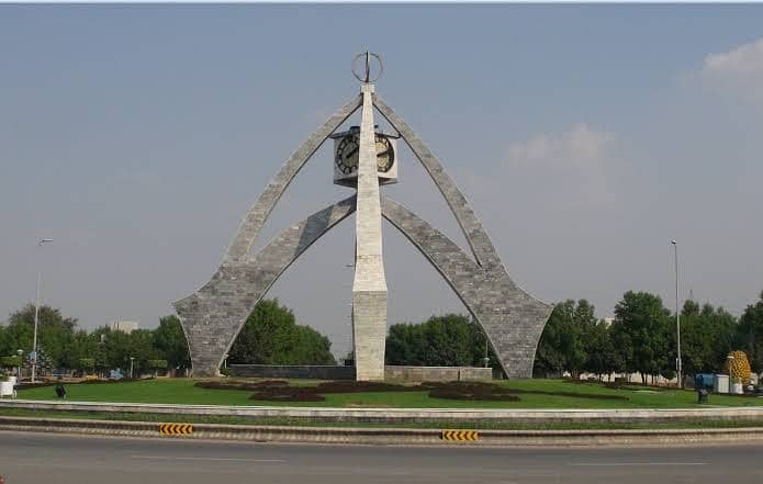 Get Your Hands On Residential Plot In Lahore Best Area 6