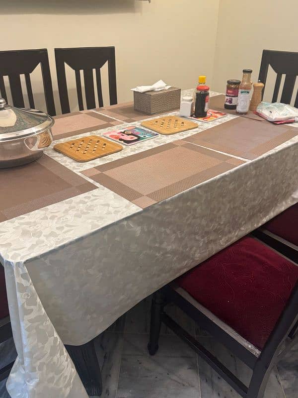 dinning table with six chairs 3