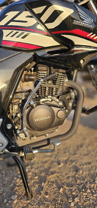 CB 150F 1
