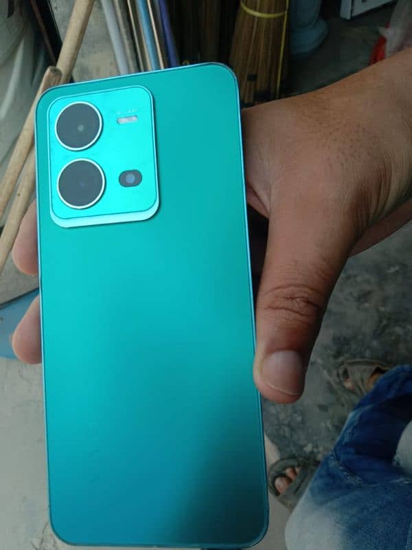 Vivo v 25 0