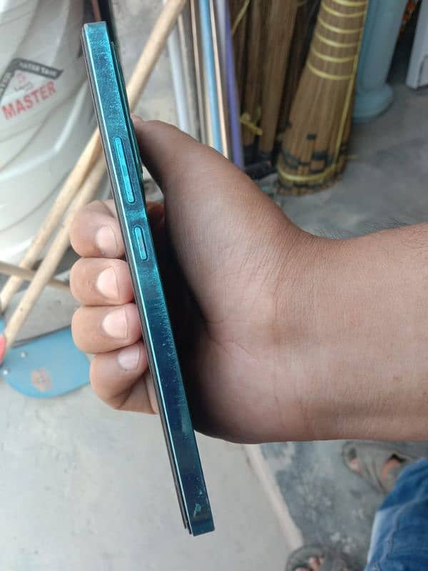 Vivo v 25 1