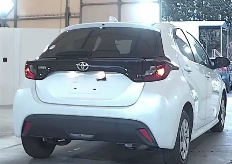 Toyota Yaris 2021 3