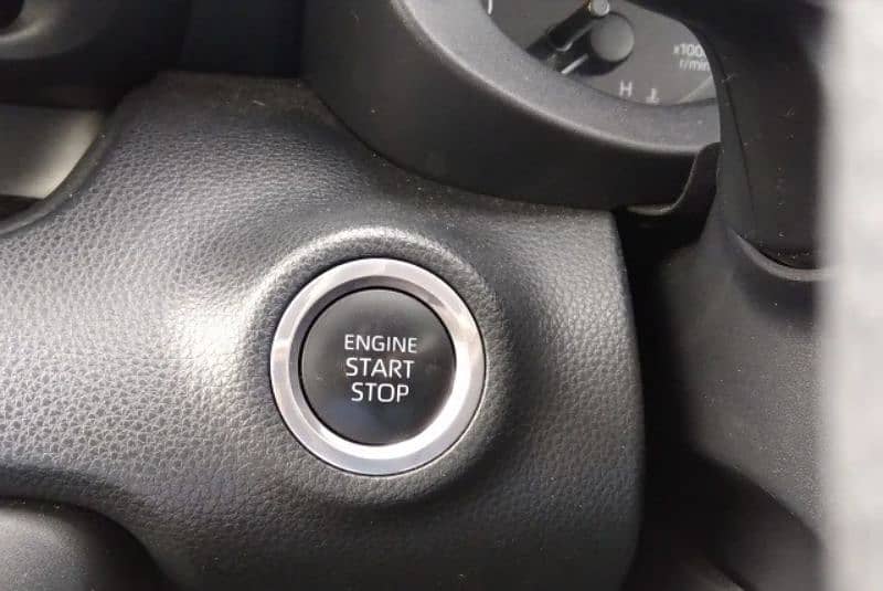 Toyota Yaris 2021 5