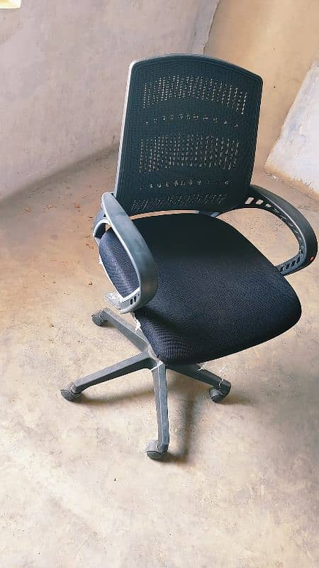 table and Chair 2