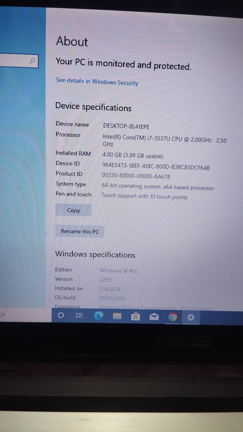 ASUS Laptop 4GB Memory 500GB HDD Intel HD Graphics 4000 17.3" Windows 1