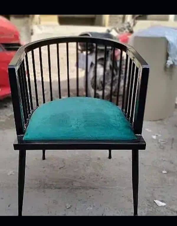 CAFE'S RESTAURANT LIVING ROOM FURNITURE AVAILABLE FOR SALE 9