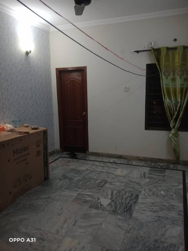 10 Marla ViP Upper Portion Urgent For Rent Prime Location in Sabzazar 3
