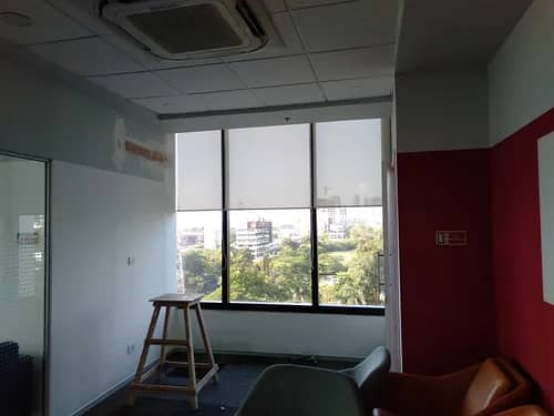 Sun heat block window blinds Roller Blinds Office renovation carpet 2