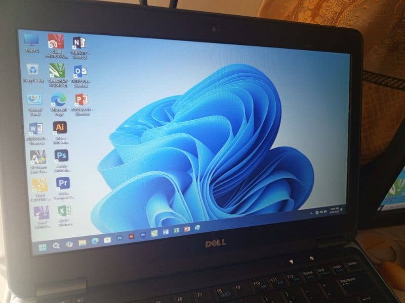 Dell i5 4th jen. Slim 1