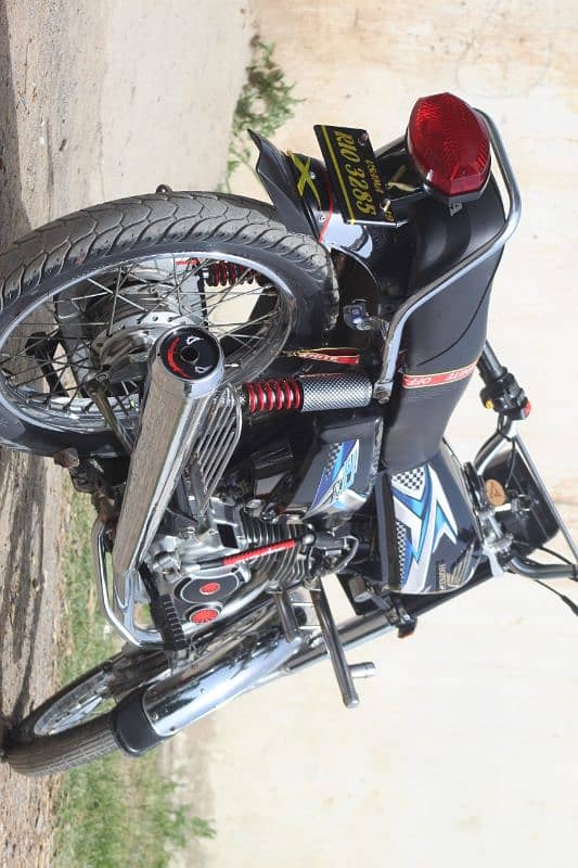 Honda CG125 10