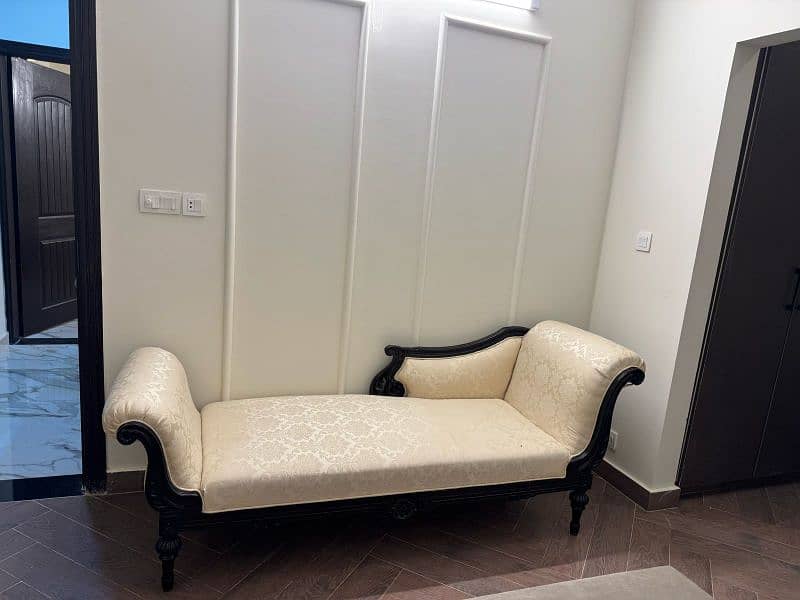 Dewaan and 2 seater sofa 1