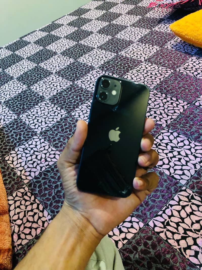 Iphone 12 mini 64GB health 83% Exchange and sle zng sim work life time 0